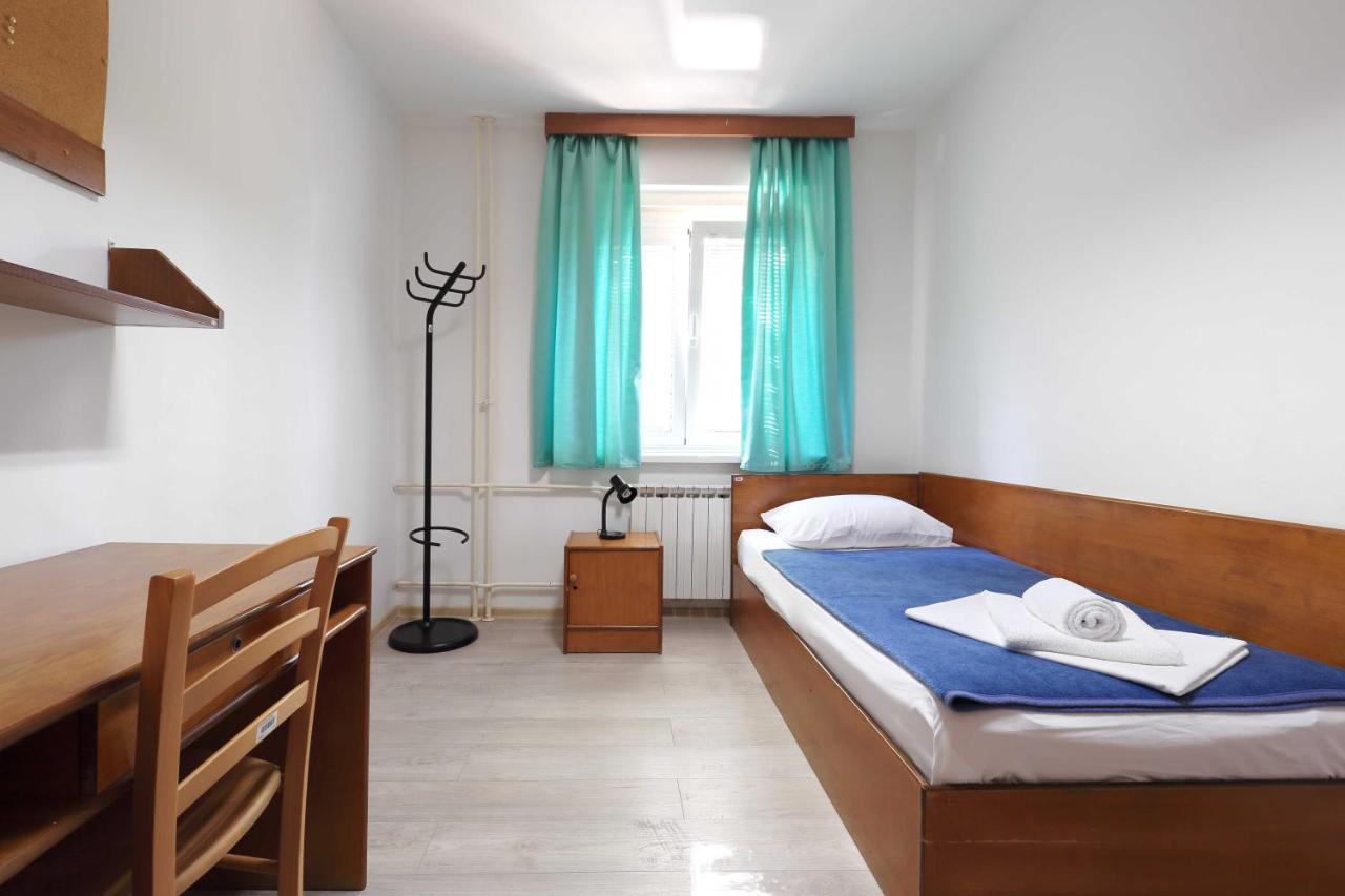 Rooms Studentsko Naselje Ivan Goran Kovacic Rijeka Dış mekan fotoğraf