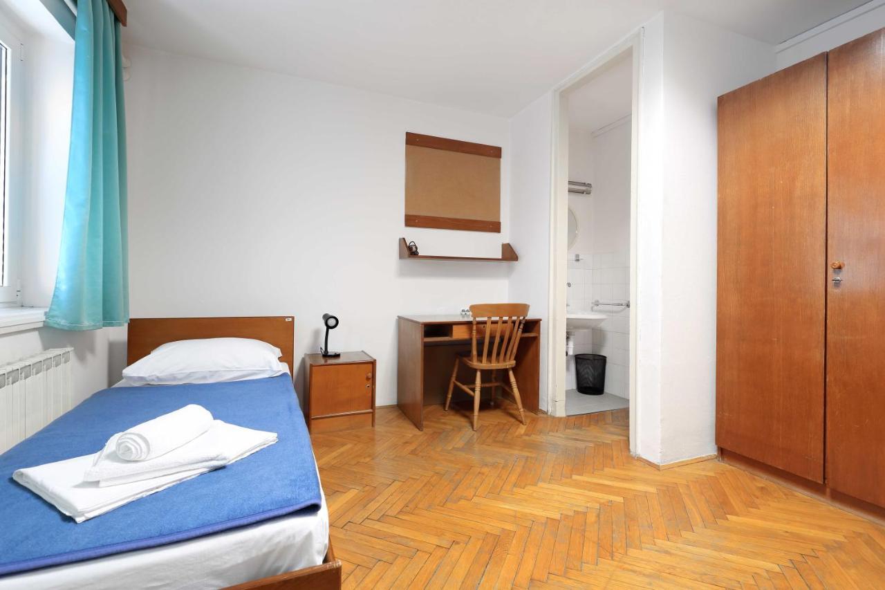 Rooms Studentsko Naselje Ivan Goran Kovacic Rijeka Dış mekan fotoğraf
